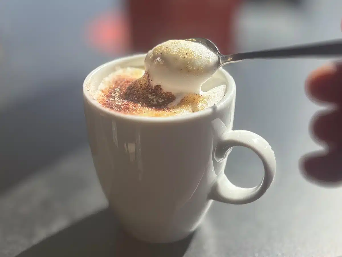 Cappuccino im Café Genusszeit
